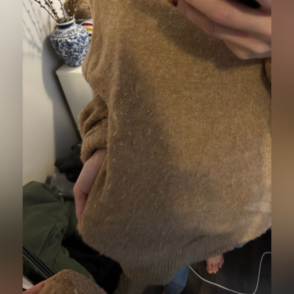 Babaton wool sweater (medium) - Picture 3 of 3